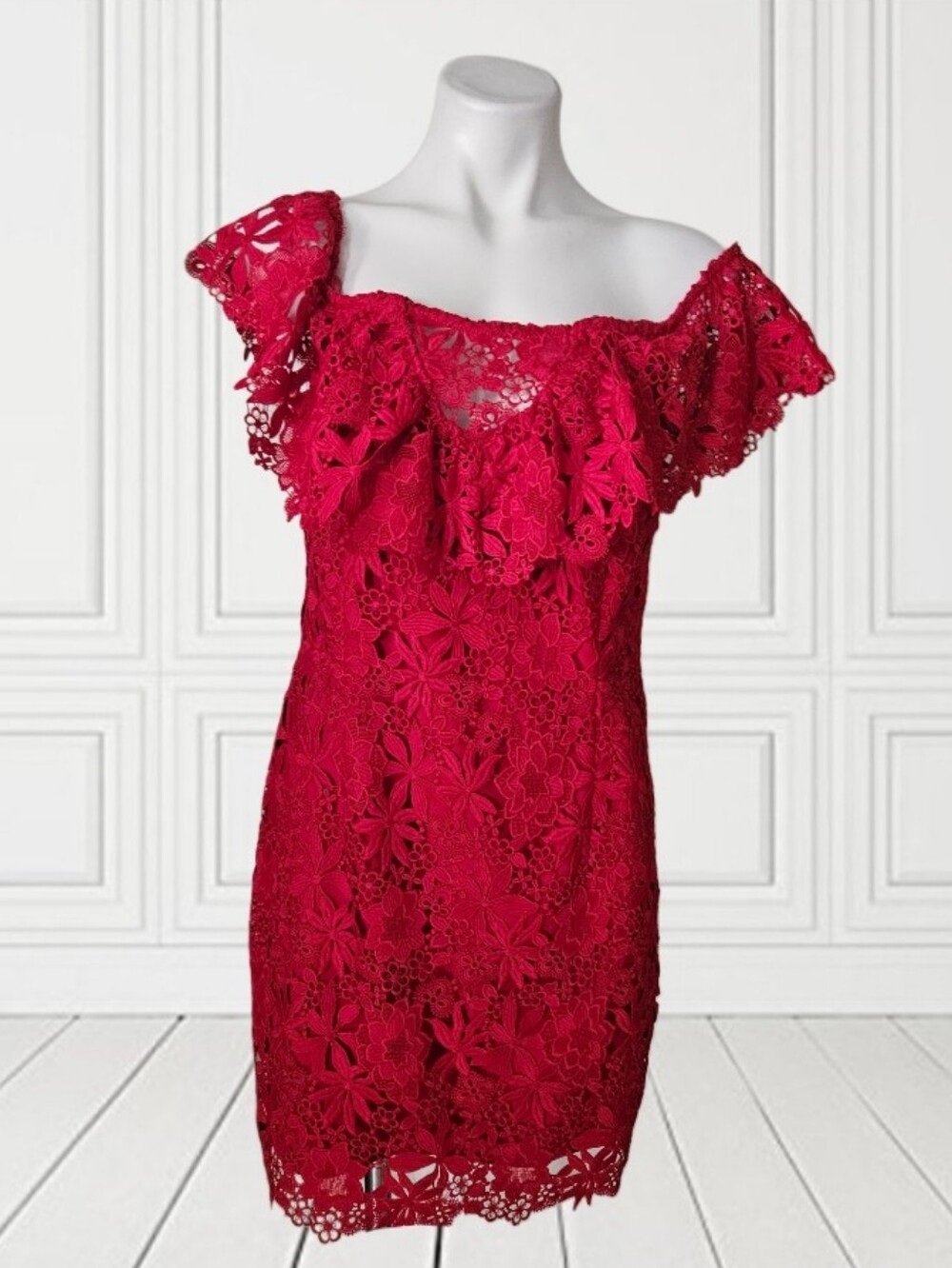 Guess Red Lace Off-Shoulder Cocktail Dress Medium